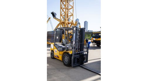 Вилочный погрузчик XCMG XCF35KT (4) Вилочный погрузчик XCMG XCF35KT